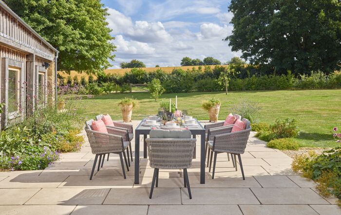 Bramblecrest Mauritius 6 Seater Rectangle Garden Dining Set & Parasol -X23AMA164RT1