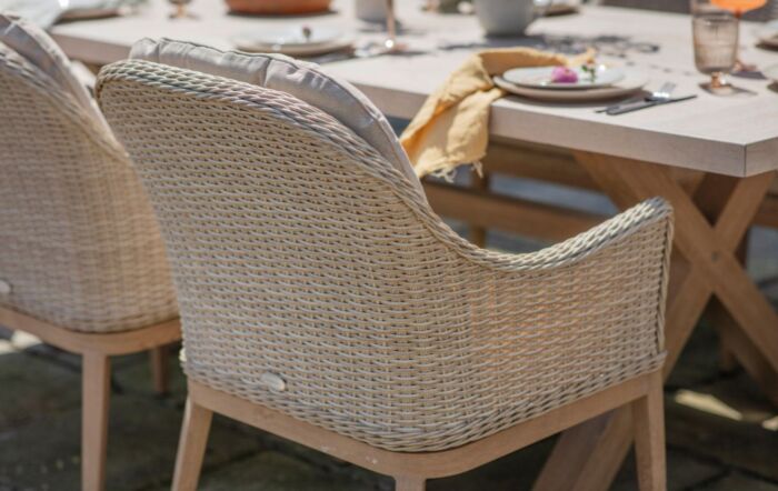 Bramblecrest Monterey Deluxe Vogue Garden Rattan 8 Seat Rectangle Dining Set - Sandstone