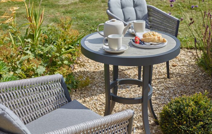 Bramblecrest Mauritius Eco Cobble Round Garden Bistro Set