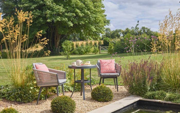 Bramblecrest Mauritius Eco Cobble Round Garden Bistro Set