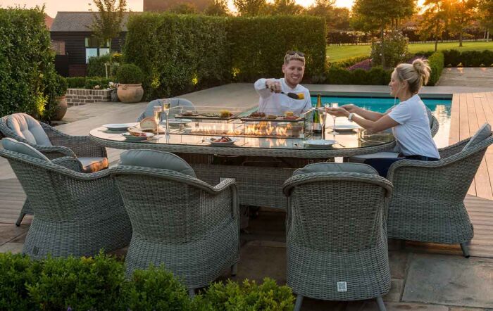 Maze Oxford 8 Seat Oval Firepit Dining Set with Heritage Chairs