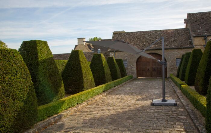 Bramblecrest Chichester 3M Square Cantilever Parasol Including Granite Base And Cover