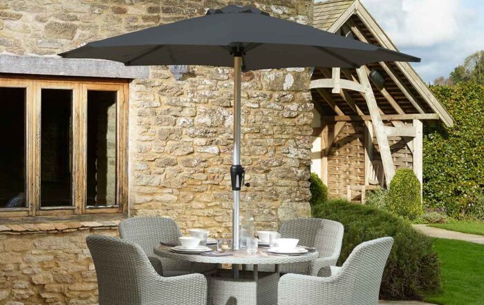 Bramblecrest Tetbury Cloud Round Four Seater Dining Set with Parasol 